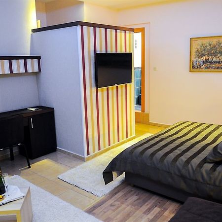 Beach Villa Bb Podstrana Bagian luar foto