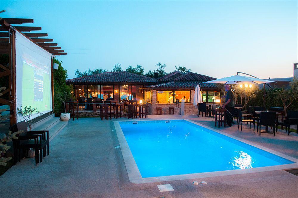 Beach Villa Bb Podstrana Bagian luar foto