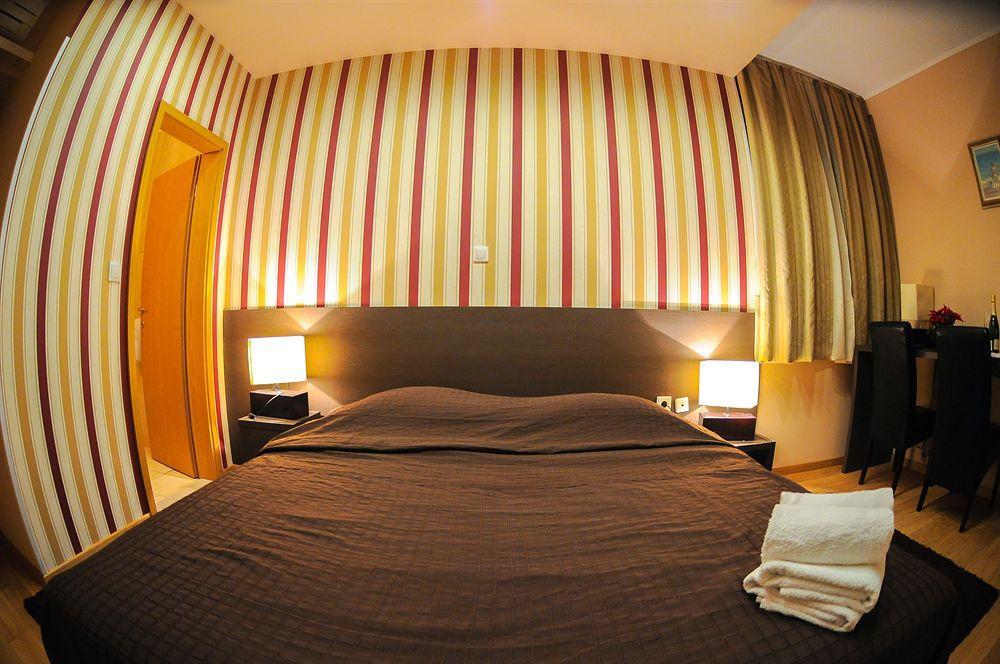 Beach Villa Bb Podstrana Bagian luar foto