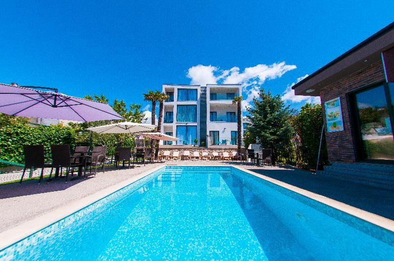 Beach Villa Bb Podstrana Bagian luar foto