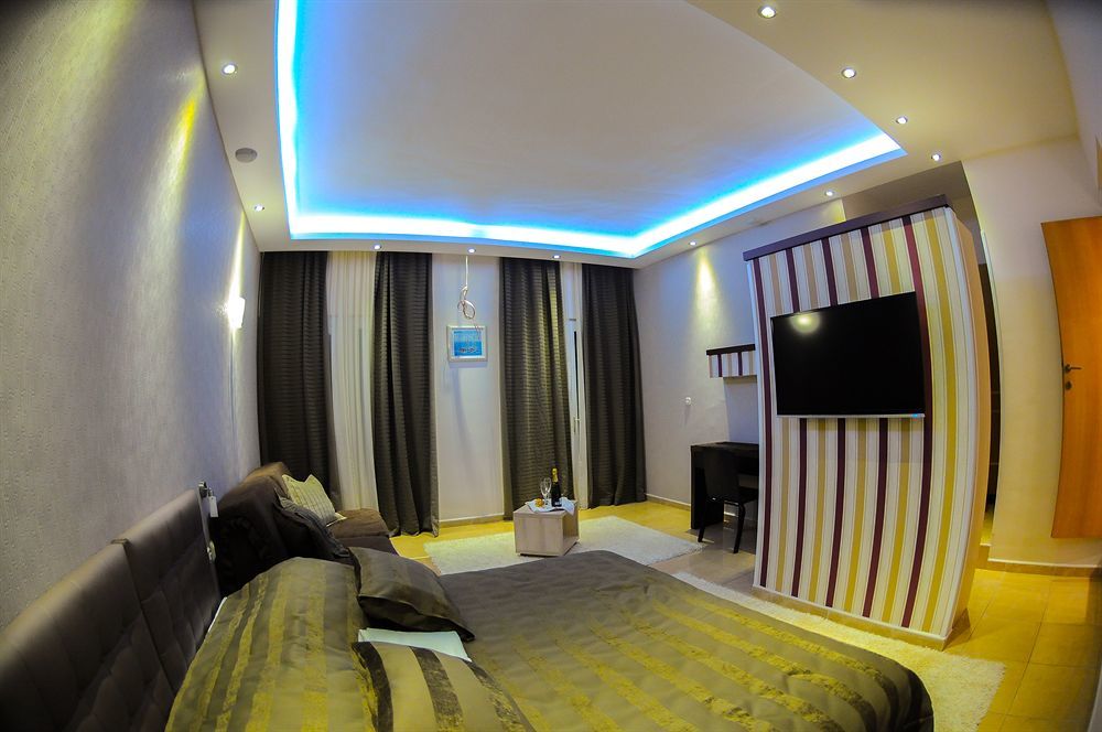 Beach Villa Bb Podstrana Bagian luar foto